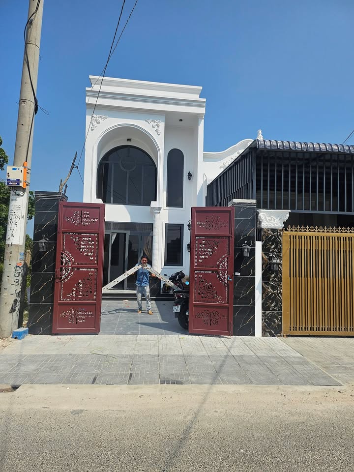 Nhà Phố Tân Cổ Điển 110m² Sổ Riêng Gần Chợ An Ngãi, BRVT - Giá 2.55 Tỷ