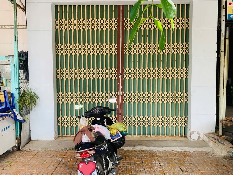 Nhà riêng Ngã Bảy 90m² giá 2 tỷ - Vị trí vàng, kinh doanh sầm uất!