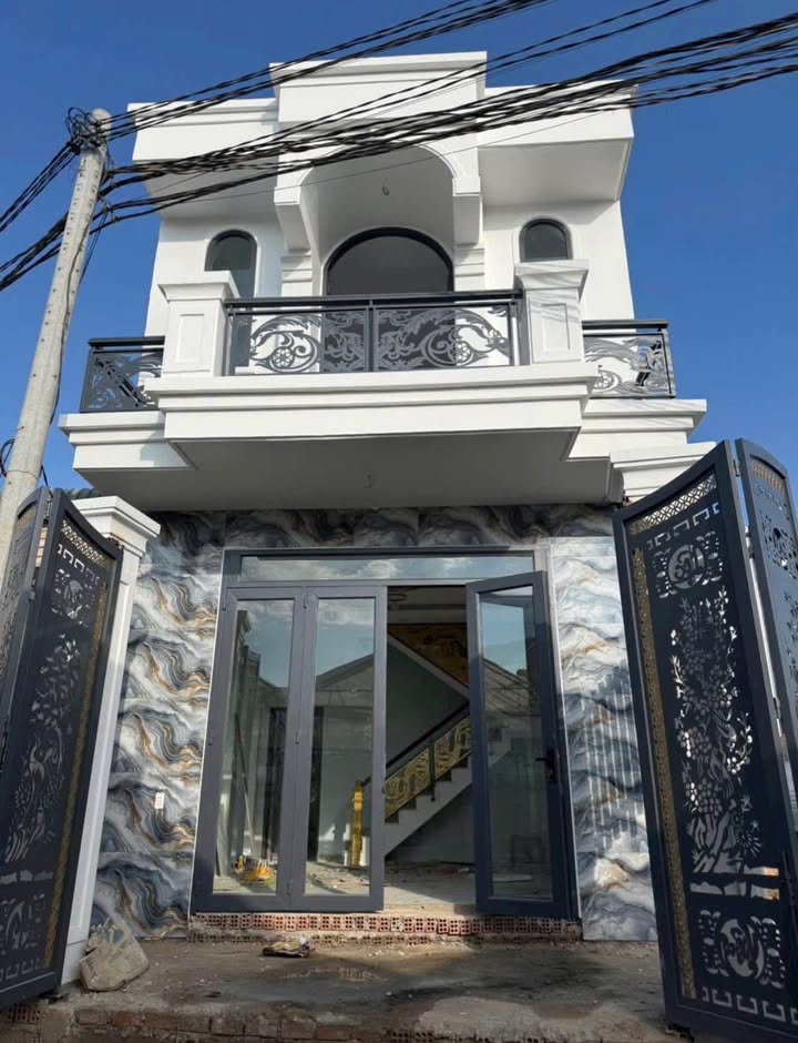 Nhà 117m² Lạc Dương Đà Lạt - 2 Mặt Tiền, Sổ Riêng, Giá 3.2 Tỷ