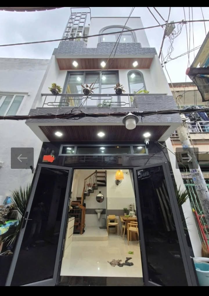 Nhà Phố Quận 10 Nguyễn Tri Phương 19m² 4.8 Tỷ Vị Trí Đẹp Nở Hậu