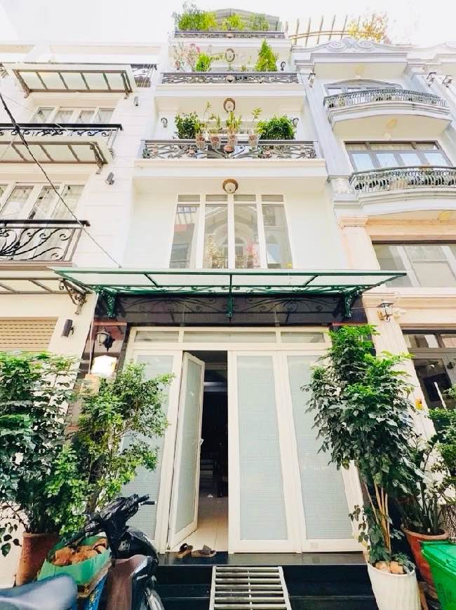 Bán nhà mặt tiền Tân Quy Quận 7 - 55m² giá 11 tỷ - Vị trí đắc địa!