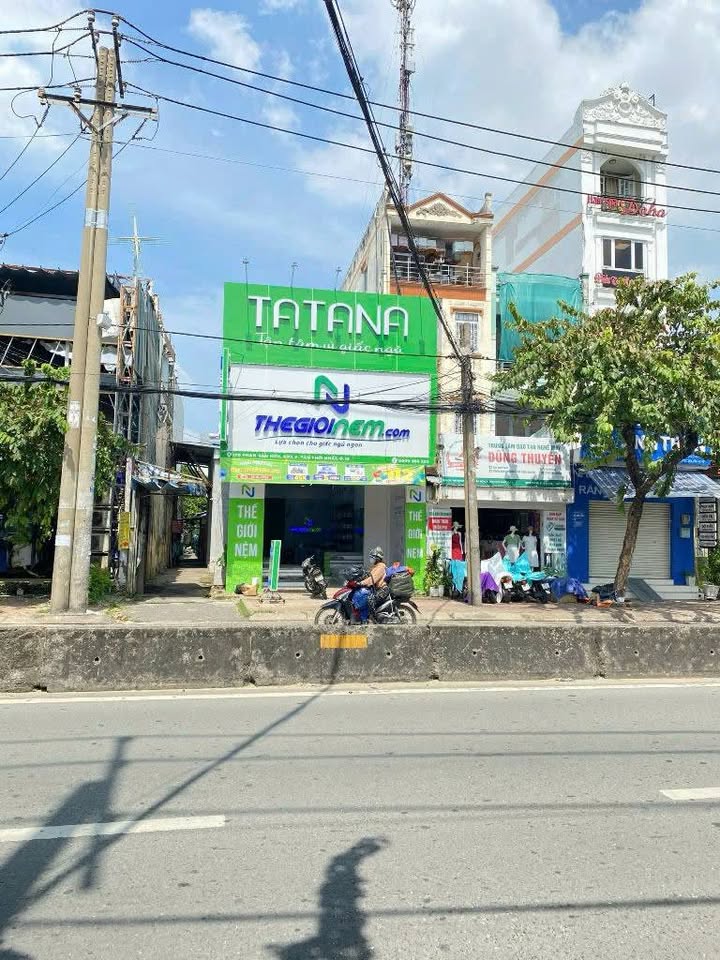 Nhà Phố Lô Góc Phan Văn Hớn, Q12 - KD Sầm Uất 206m², 21.9 Tỷ