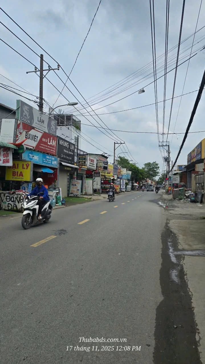 Nhà Mặt Tiền Võ Văn Vân, Bình Chánh - 325m² Sầm Uất, Giá 15 Tỷ