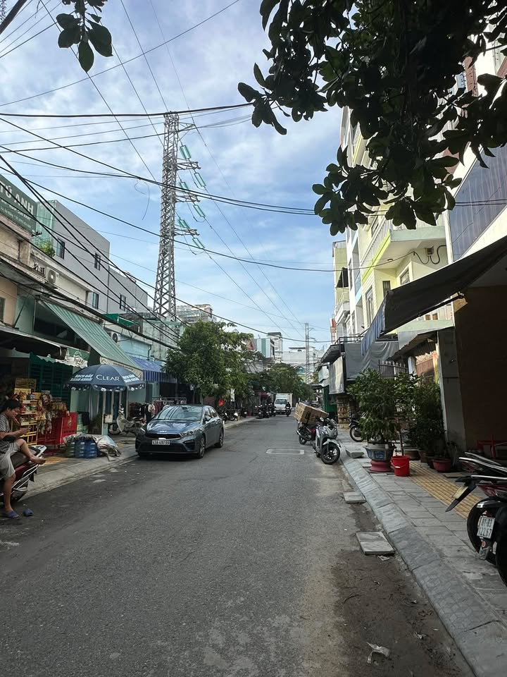 Bán Đất Tặng Nhà Mặt Tiền Nguyễn Thiện Kế, Sơn Trà - 109m², 1x Tỷ