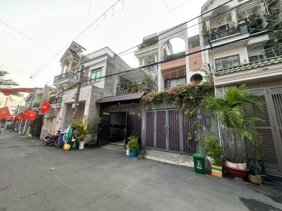 Nhà Hiệp Bình Chánh Thủ Đức 76m² - Ngay chợ, ô tô vào tận nhà!