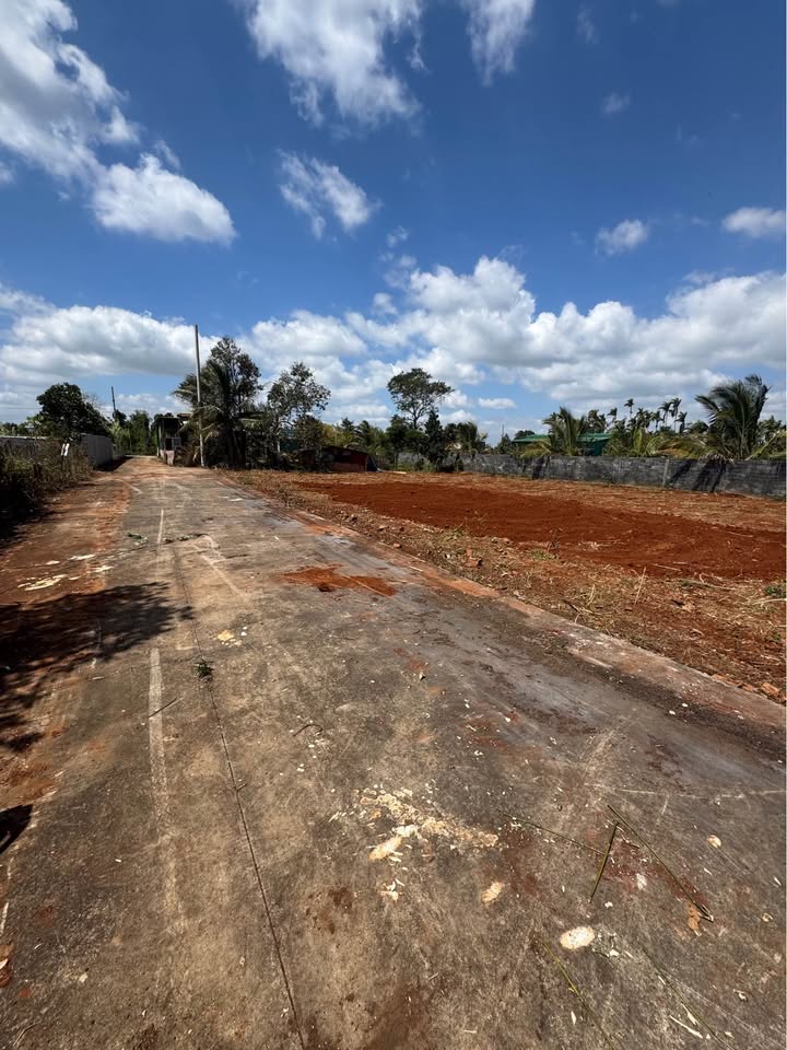 Bán Gấp 3 Lô Liền Kề Cư Suê, Đắk Lắk - 120m² - 1.18 Tỷ/Lô