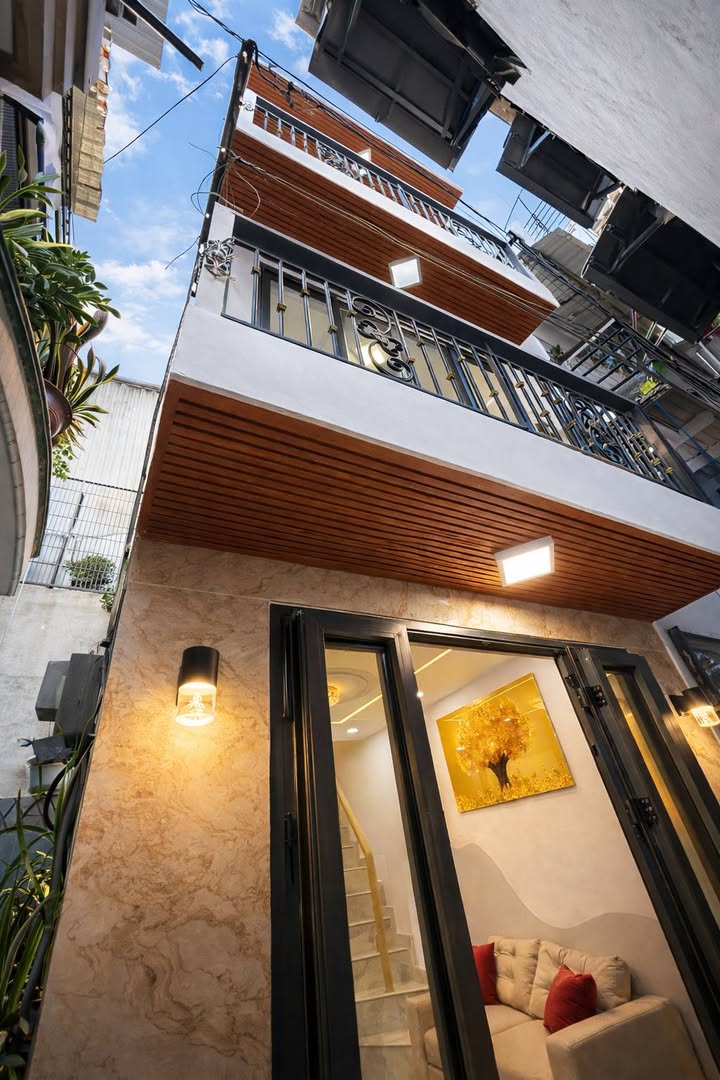 Nhà 3 Tầng 40m² Lũy Bán Bích, Tân Phú - Giá 2.6 Tỷ Đón Tết