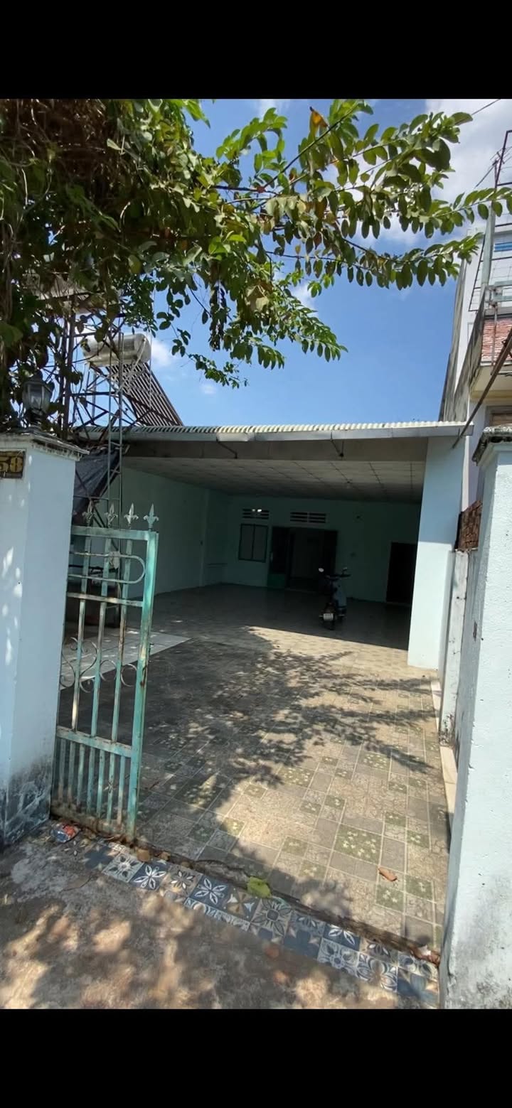 Nhà riêng Thị trấn Dầu Giây 127m² - Chính chủ bán, sổ đỏ sẵn!