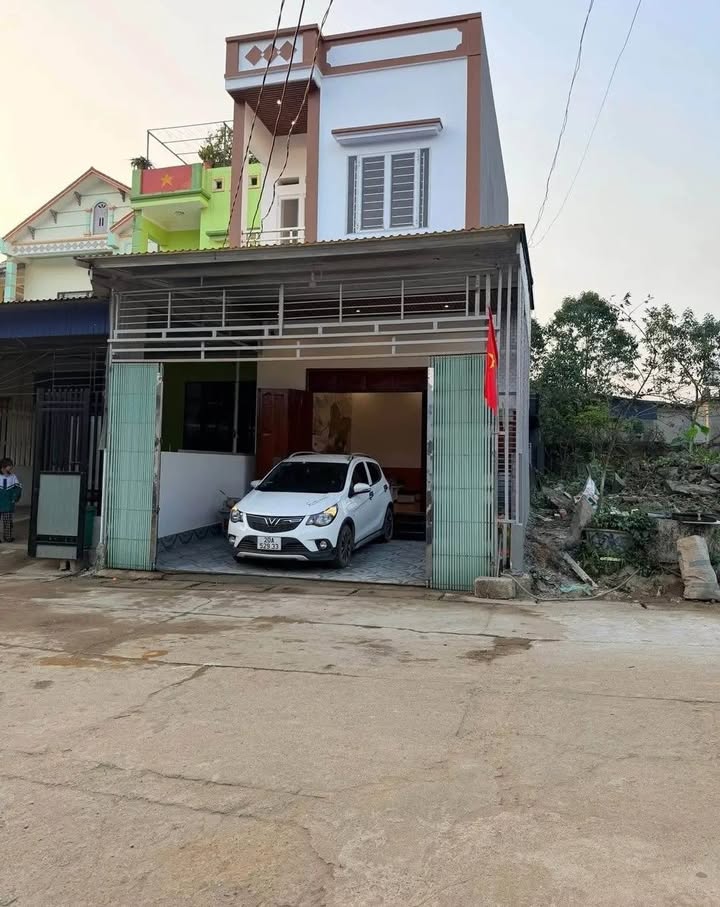 Nhà 2 Tầng Hà Thượng 173m² - Ô tô vào tận nhà, giá 1.7 tỷ!