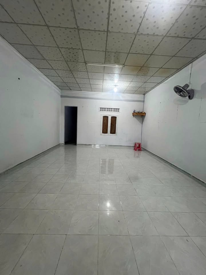 Bán nhà Phường Duy Tân Kon Tum 100m² giá 1.4 tỷ - Sẵn sàng ở ngay!