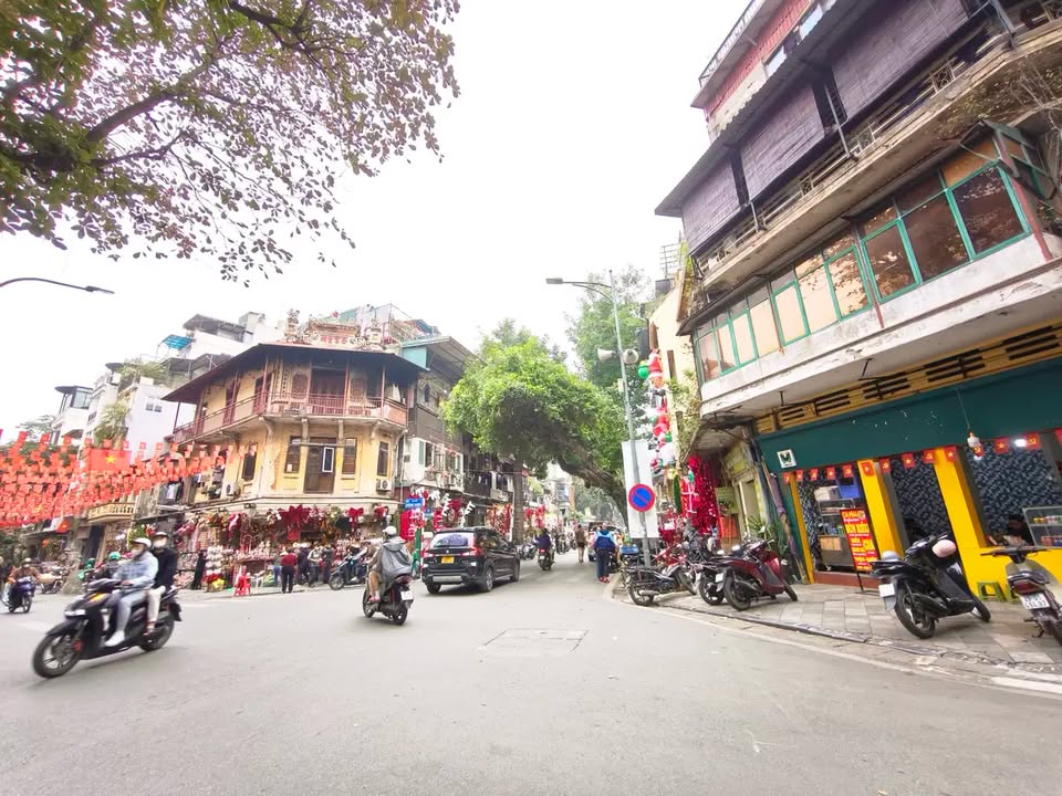 Nhà Mặt Phố Hàng Đồng 72m² - Kinh Doanh Đắc Địa, Giá 56.3 Tỷ