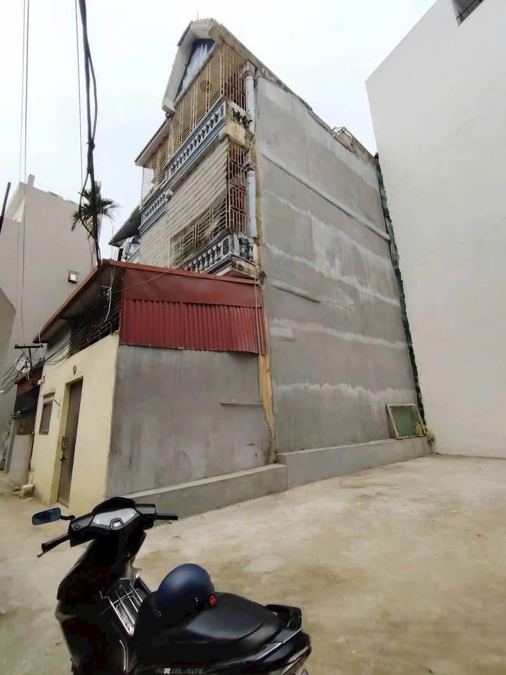 Nhà Mặt Tiền Nguyễn Văn Linh 75m² - 4 Tầng, Giá 7.7 Tỷ - Cơ Hội Đầu Tư Vàng