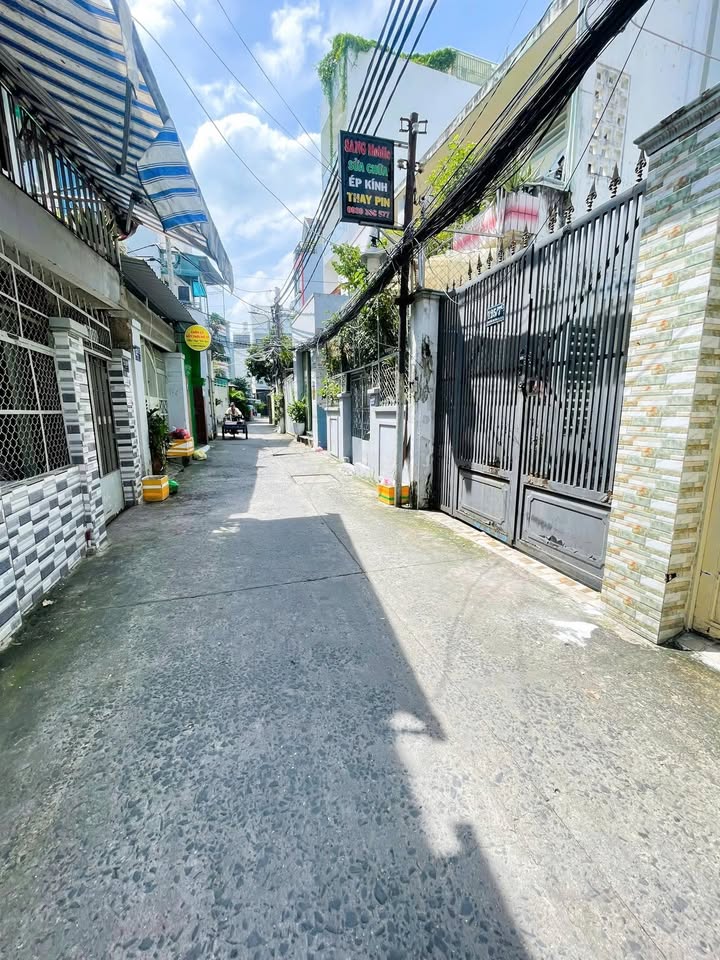 Nhà Góc HXH 68m² Nguyễn Thị Tần Q8 - Giá 8 Tỷ TL Chính Chủ