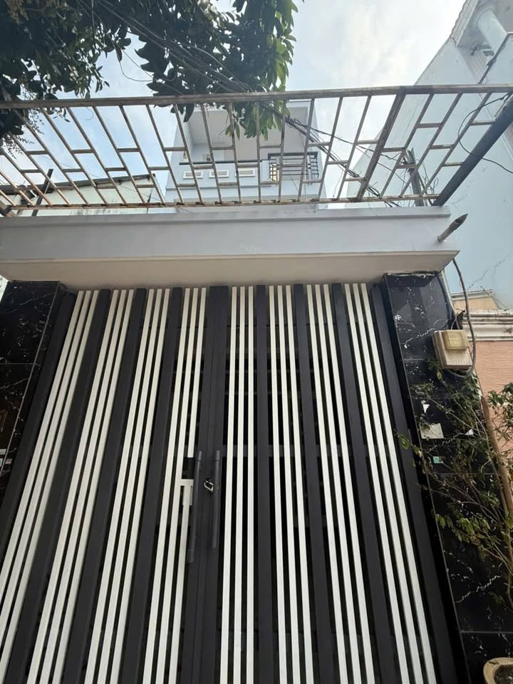 Nhà Cho Thuê Mặt Tiền Nguyễn Quý Yêm, Bình Tân - 80m² Kinh Doanh/Ở