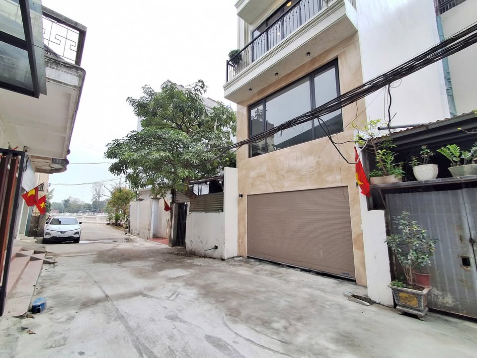 Nhà 7 Tầng Lâm Hạ, Long Biên - 68m², Ô Tô Tránh, Gần Hồ - Giá 28.9 Tỷ
