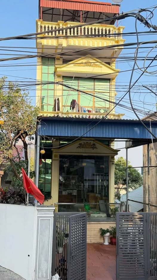 Bán nhà 2 tầng Cẩm Thành 109m² - Ngõ ô tô, giá tốt hiếm có!