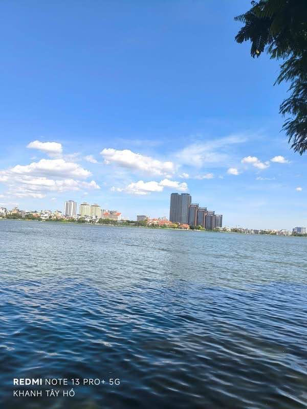 Đất Xuân La 51m² - Sổ Đỏ Vuông Vắn, Sát Hồ Tây - 15 Tỷ