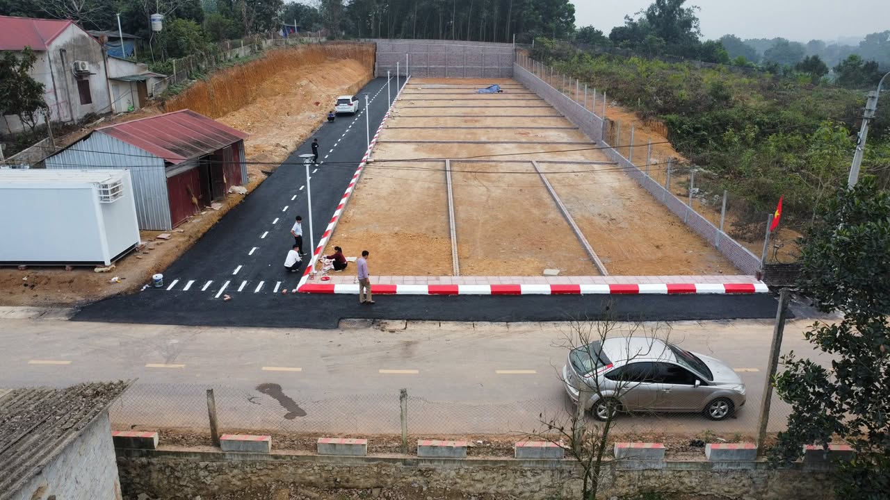 Đất nền Đông Phượng Ba Vì 106m² - Sổ đỏ chính chủ, giá chỉ 1 tỷ!