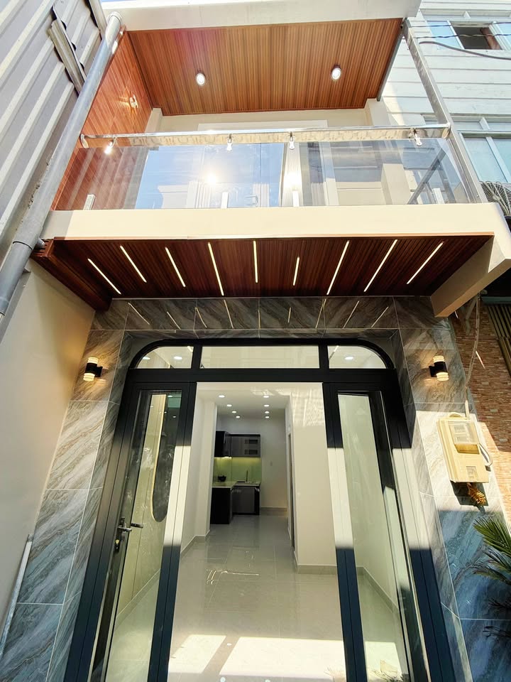 Nhà Quận 4 mới 100% 24m² 3.68 tỷ - Sẵn sàng ở ngay!