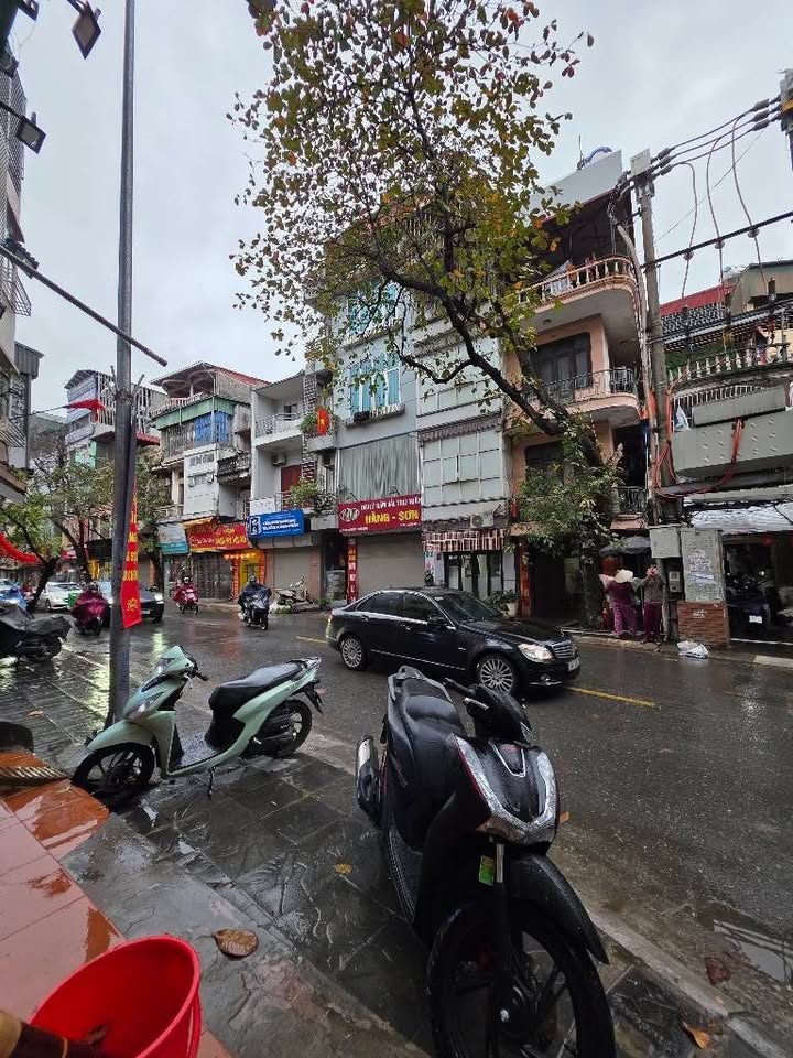 Nhà Mặt phố Thụy Khuê, Tây Hồ - Lô Góc 168m², 4 Tầng, KD Đa Năng - 5.5 Tỷ