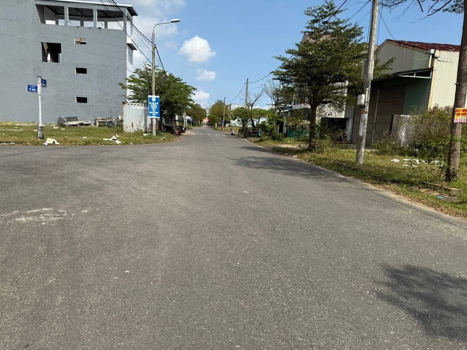 Đất nền 100m² Điện Ngọc - Gần Công Viên, Đường 7m5, Giá 3.2 Tỷ