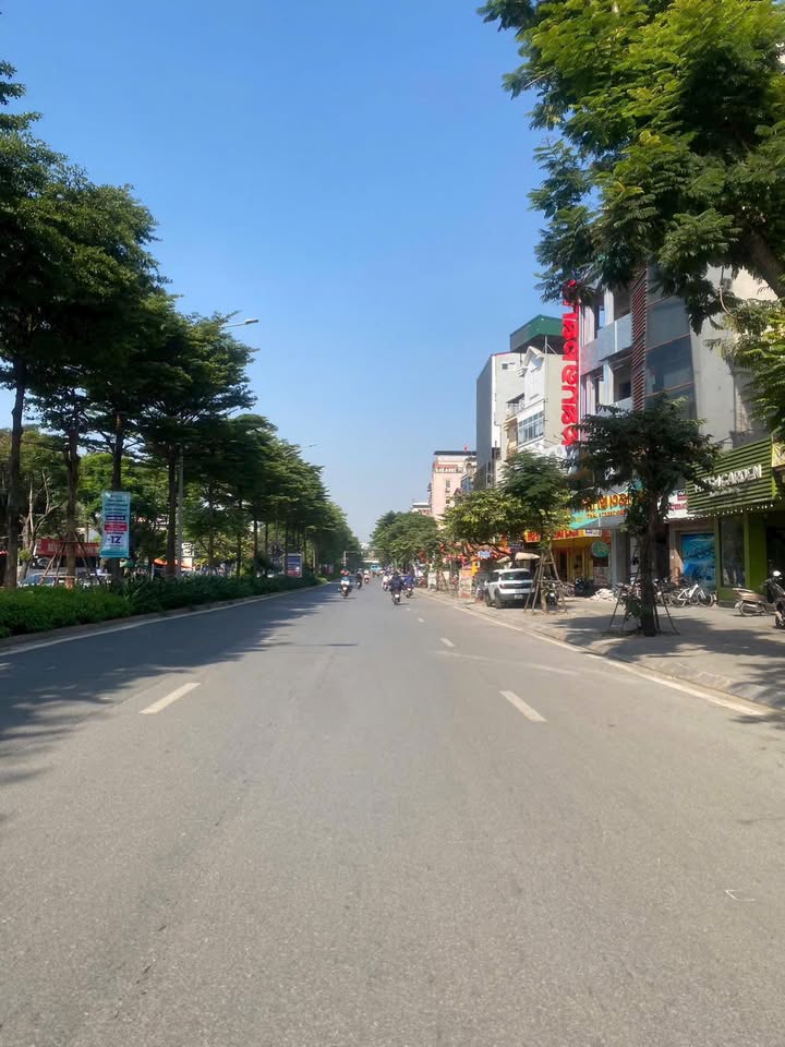 Nhà Mặt Phố Mỹ Đình 60m² - Mặt tiền kinh doanh sầm uất!