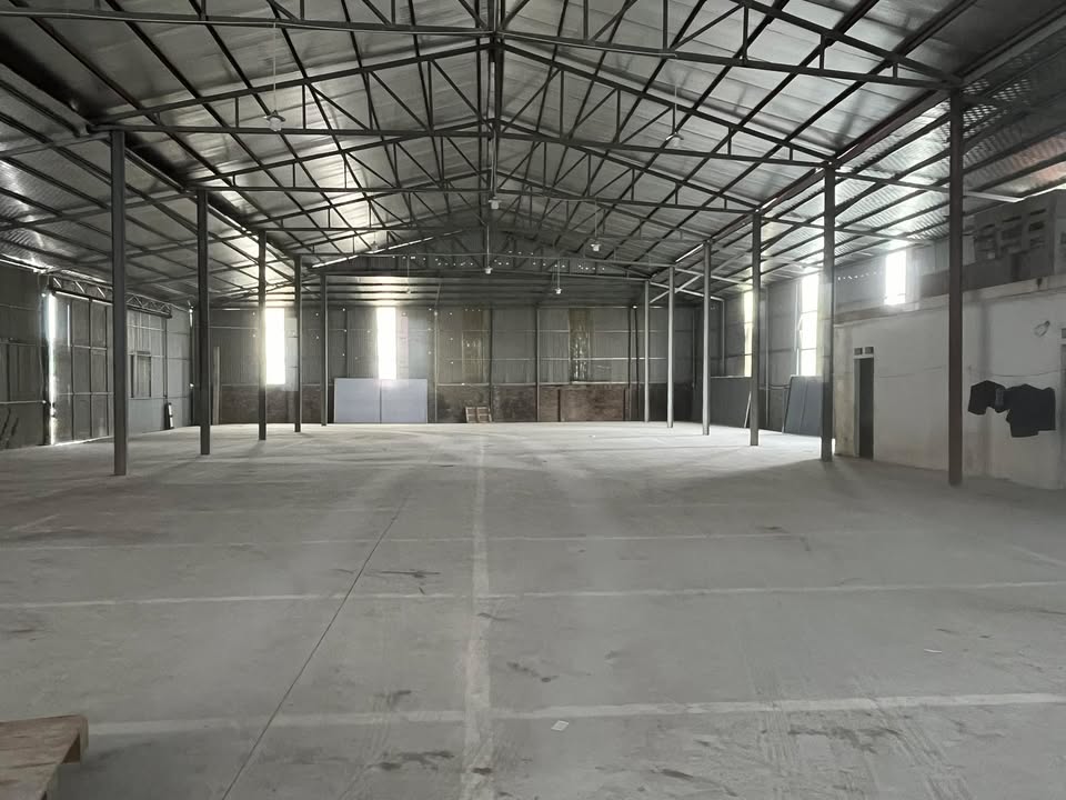 Kho xưởng Lai Xá Hoài Đức 400m² - Container thoải mái!