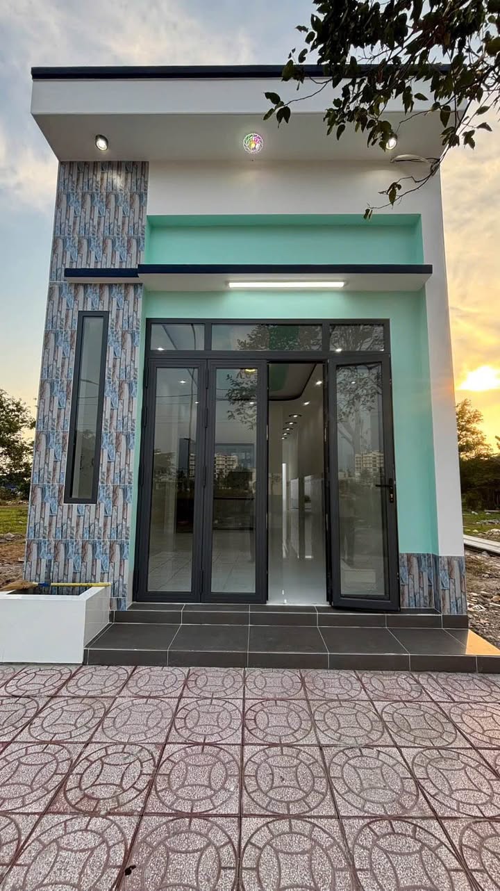 Nhà Riêng KDC Đông Phú Cần Thơ 80m² - Vị trí đẹp, Sổ hồng sẵn!