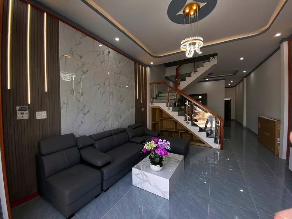 Nhà phố Tân Định Bến Cát 81m² 2 tỷ - Full nội thất sẵn sàng ở ngay!