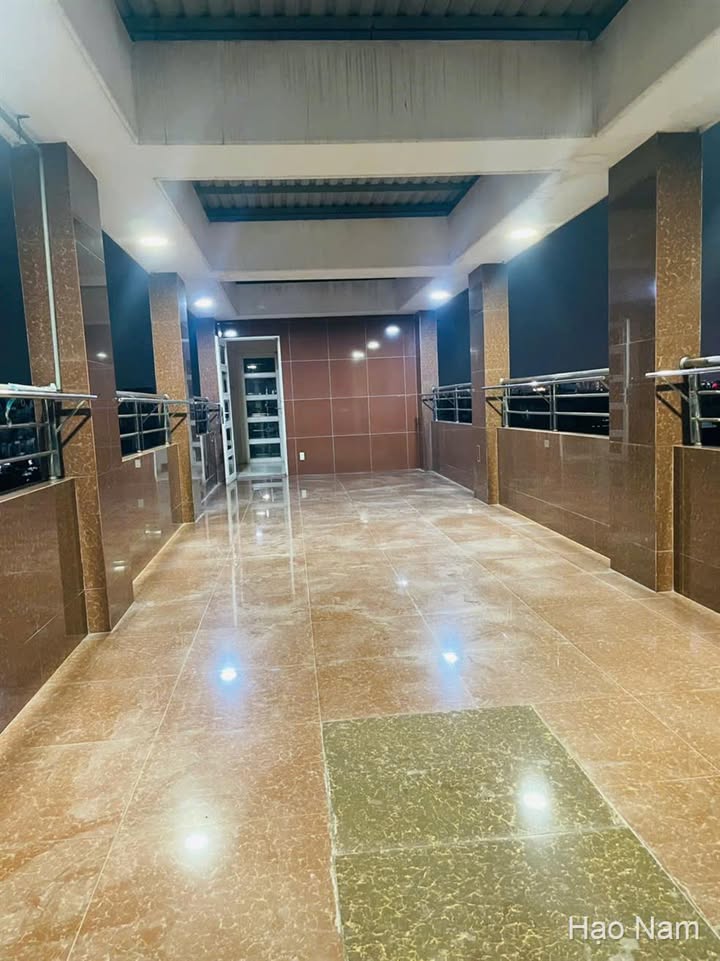 Nhà mặt tiền Tô Ngọc Vân Q12 106m² 30 triệu - Mặt tiền kinh doanh sầm uất!