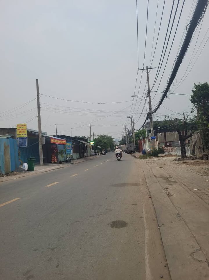 Nhà phố Thủ Đức 140m² giá 9 tỷ - Mặt tiền kinh doanh, ngang 7m!