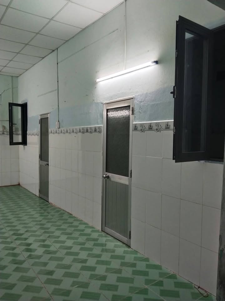 Cho thuê nhà Cấp 4, 90m², 3PN, đầu đường số 9 Bạc Liêu