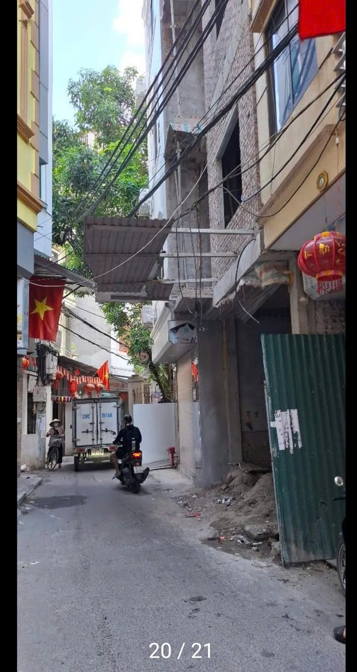 Nhà 70m² Phú Đô, 4 Tầng, Ô tô Đỗ Cửa - Giá Tốt Trước Tết