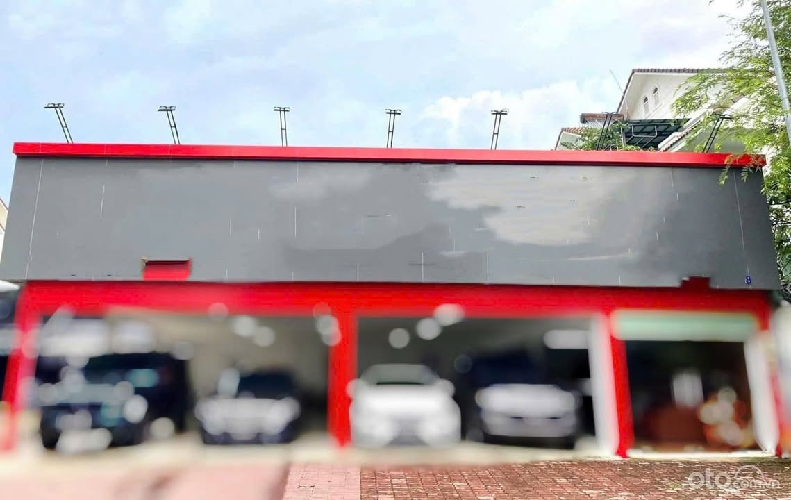 Thuê mặt bằng Đường Láng 304m² giá 150 triệu - Vị trí đắc địa!