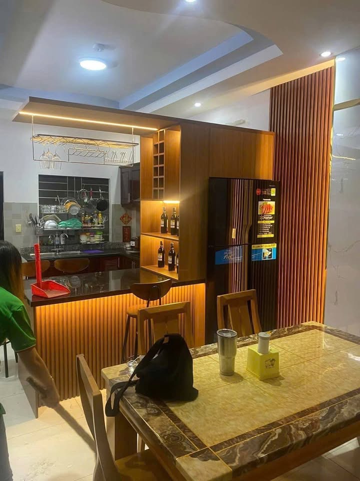 Nhà riêng Quận 7 7 tỷ - Chính chủ bán, sổ hồng sẵn!