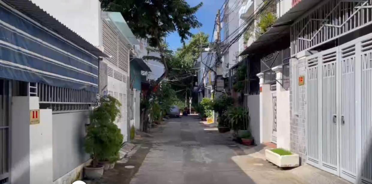 Cho thuê nhà hẻm xe hơi Dã Tượng, Ninh Hòa - 63m², 4 triệu/tháng