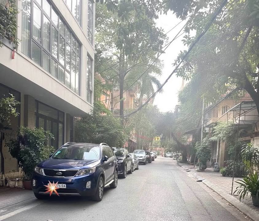 Nhà 50m² La Khê, Hà Đông - Ô Tô Vào Nhà, Thang Máy, View Đẹp - 11 Tỷ