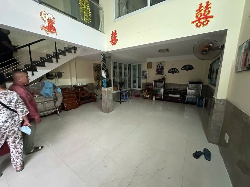 Bán nhà 4 tầng Nguyễn Du Hải Châu 44m² giá 5.65 tỷ - Sẵn sàng ở ngay!