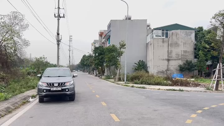 Bán Gấp Biệt Thự Góc 107m² Đan Phượng - Kinh Doanh Đa Ngành Nghề