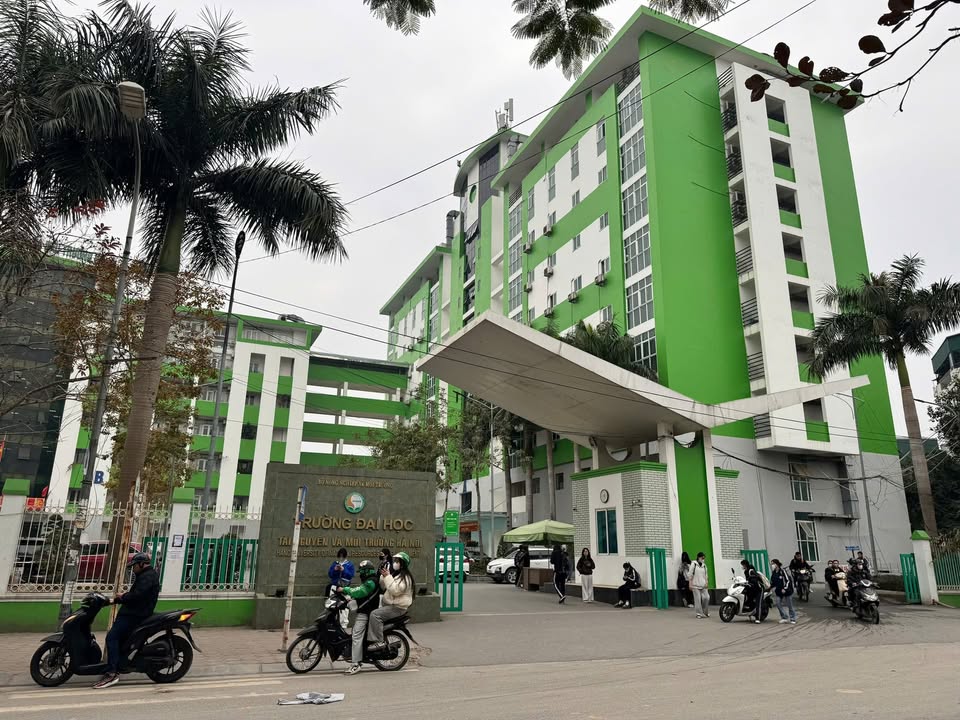 Bán nhà Cầu Diễn 44m² giá 8.8 tỷ - Lô góc, ngõ rộng, ở ngay!