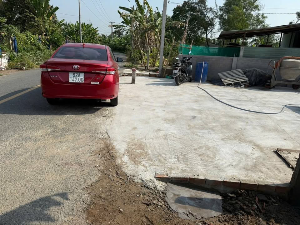 Nhà Phố Tân Trụ Long An 180m² - Mặt tiền kinh doanh đắc địa!