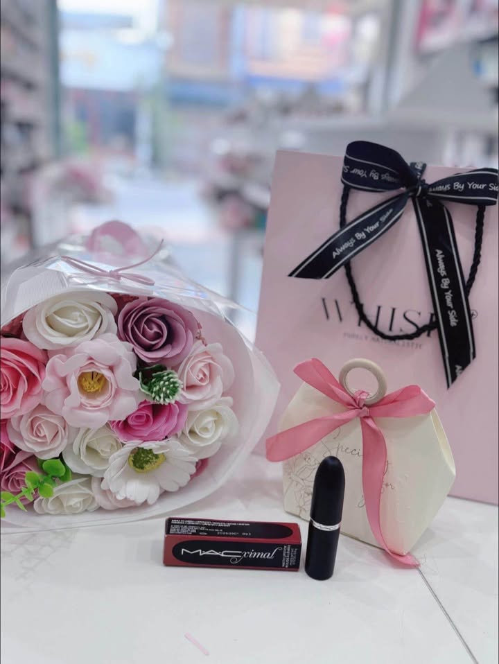 Nhà Phường Thuỷ Xuân, Huế - 100m² Sổ Đỏ, 3PN, Ô Tô Tận Nhà