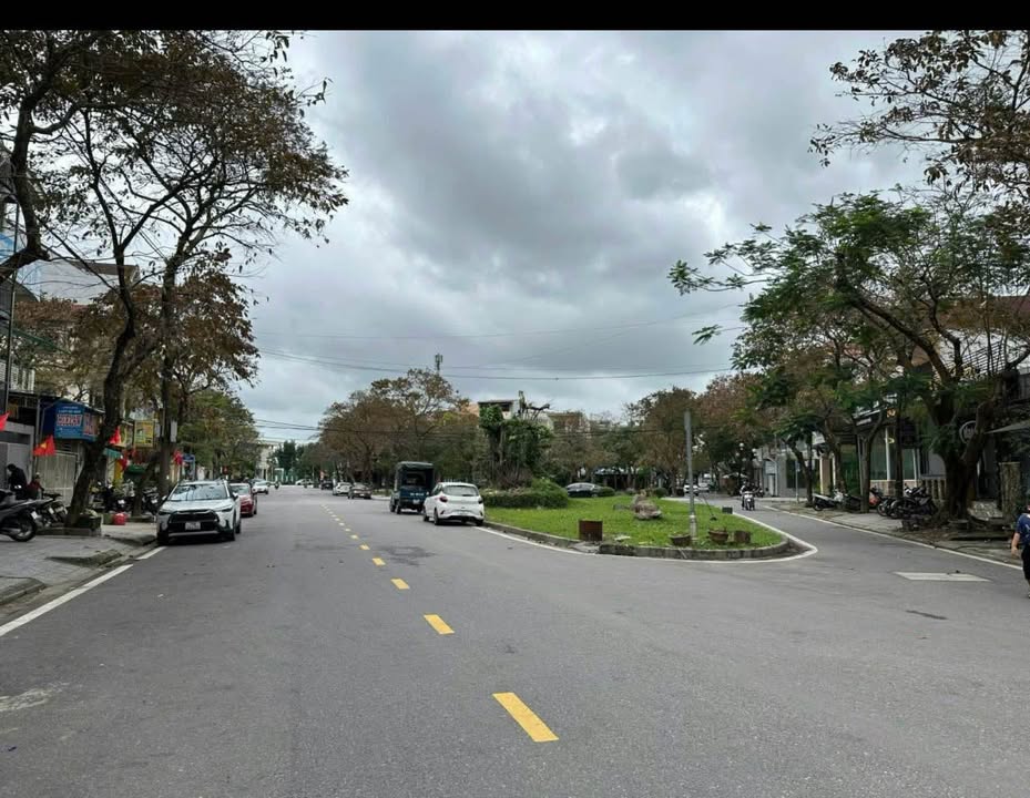 Mặt tiền TP Huế 170m² Huỳnh Tấn Phát - Vị trí vàng kinh doanh!