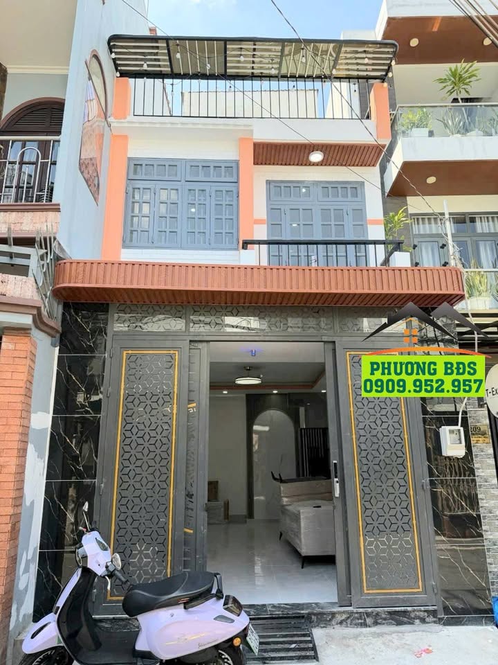 Nhà mặt tiền Gò Vấp 31m² giá 5.38 tỷ - Mặt tiền kinh doanh đắc địa