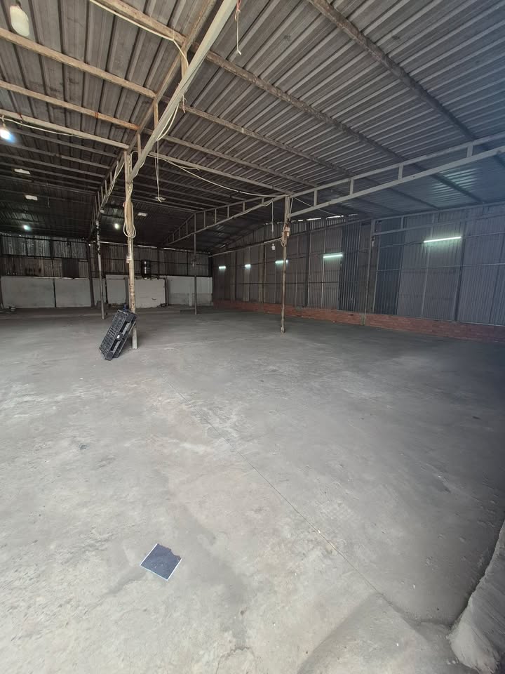 Cho thuê kho xưởng 300m² Tân Bình - Xe công vào tận nơi