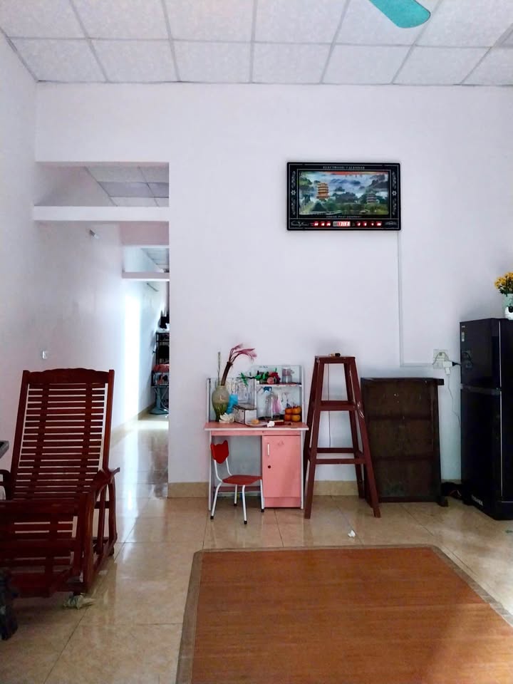 Nhà Phường Đông Thành, Hoa Lư 70m² - Giá 1.X Tỷ, Trung Tâm Sầm Uất
