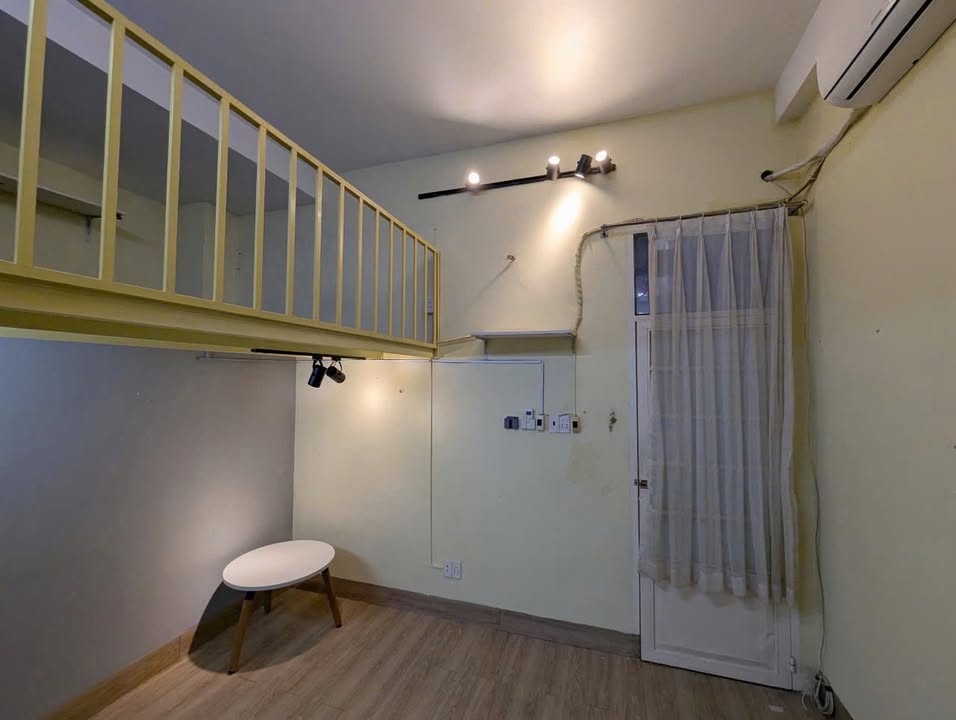 Phòng Trọ Gác Lửng Giá Rẻ Q7, Giờ Giấc Tự Do - 3 Triệu/Tháng