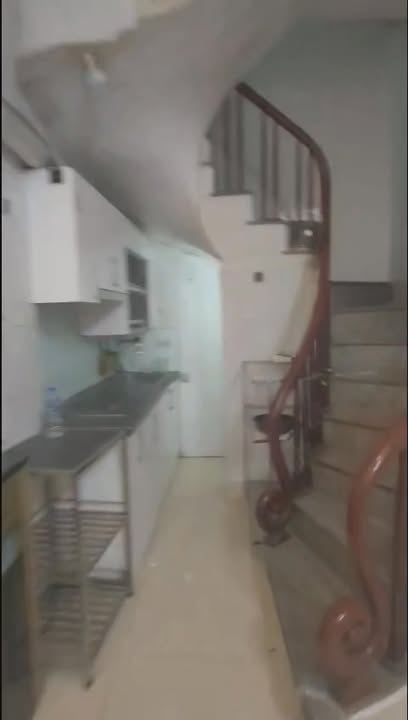 Thuê nhà riêng Đê La Thành 100m² giá 8 triệu - Sẵn sàng ở ngay!