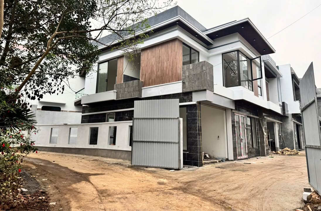 Nhà 90m² Phường Phan Đình Phùng, TP Thái Nguyên - 2 Mặt Tiền, 3 Tỷ