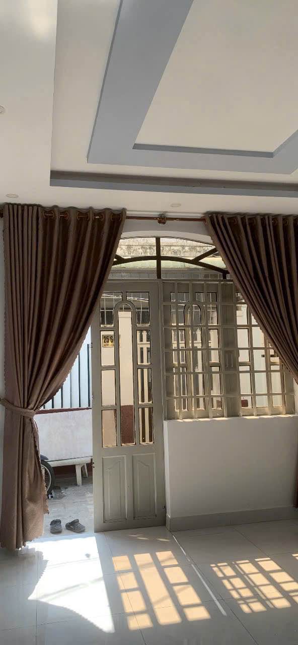 Nhà 1 Trệt 1 Lầu Hẻm Nguyễn Hữu Cảnh, Rạch Dừa - 50m² Sổ Đỏ Giá 3.7 Tỷ